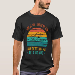 Camiseta Olhe para você conquistando minha mãe e me consegu