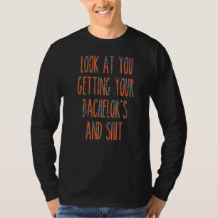 Camiseta Olhe Para Você Graduando Seu Solteiro