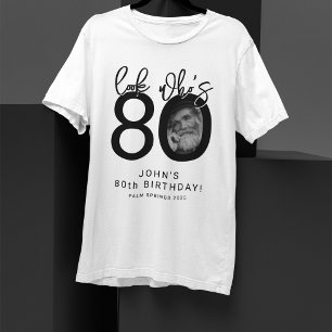 Camiseta Olhe quem está com Oitenta   Foto de 80º Aniversár