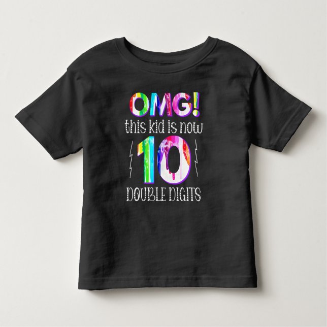 Camiseta OMG! Esta Criança Agora Tem 10 Dígitos Duplos De P (Frente)