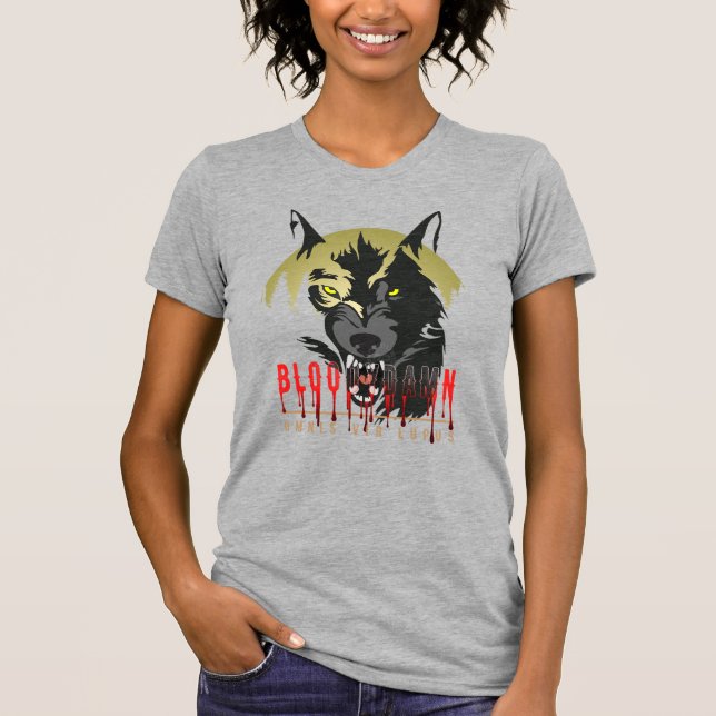 Camiseta Omnis Vir Lupus | Ajustado fino para mulheres (Frente)