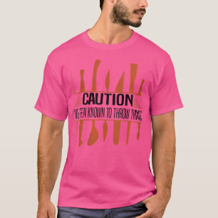 Camiseta Onde eu sou conhecido por lançar coisas Cerâmica