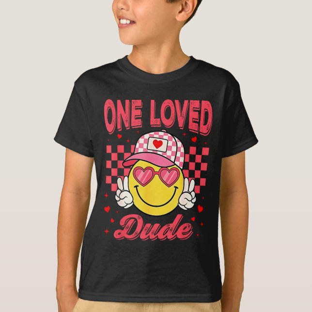 Camiseta One Loved Dude Checkered Heart Valentines Day Boys (Frente)