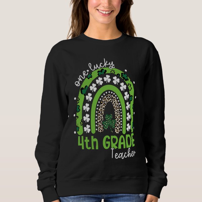 Camiseta One Lucky 4th Grade Teacher St Patrick's Day 2023  (Frente)