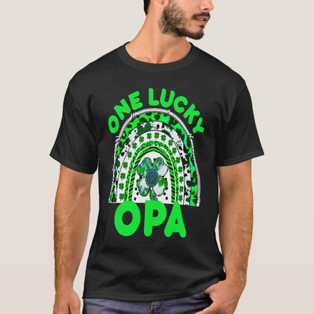Camiseta One Lucky Opa Good Luck Green Rainbow Shamrock Leo (Frente)