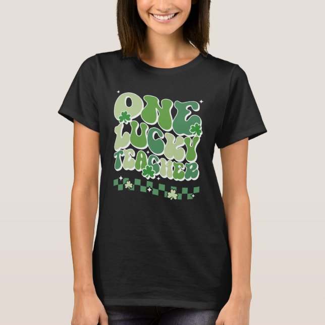 Camiseta One Lucky Teacher Retro Groovy For Teachers St Pat (Frente)