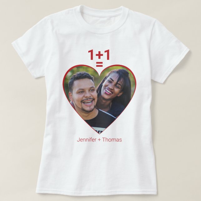 Camiseta One Plus One Igual a Love, Red Heart Personal Imag (Frente do Design)