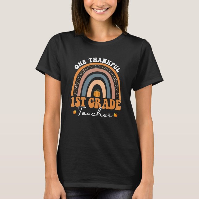 Camiseta One Thankful 1st Grade Teacher Groovy Thanksgiving (Frente)