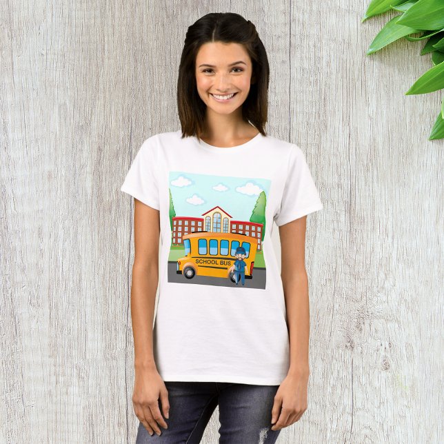 Camiseta Ônibus Escolar Amarelo com Motorista e Prédio Esco (Criador carregado)
