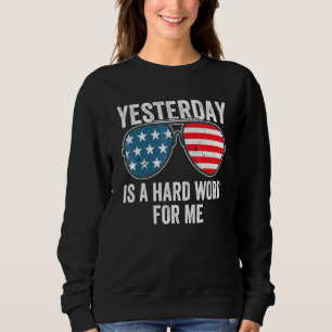 Camiseta Ontem É Uma Palavra Difícil Para Mim   Usa Óculos 