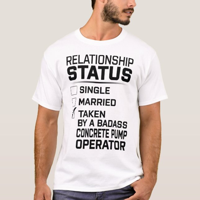 Camiseta Operador de Bomba de Concreto Badass (Frente)