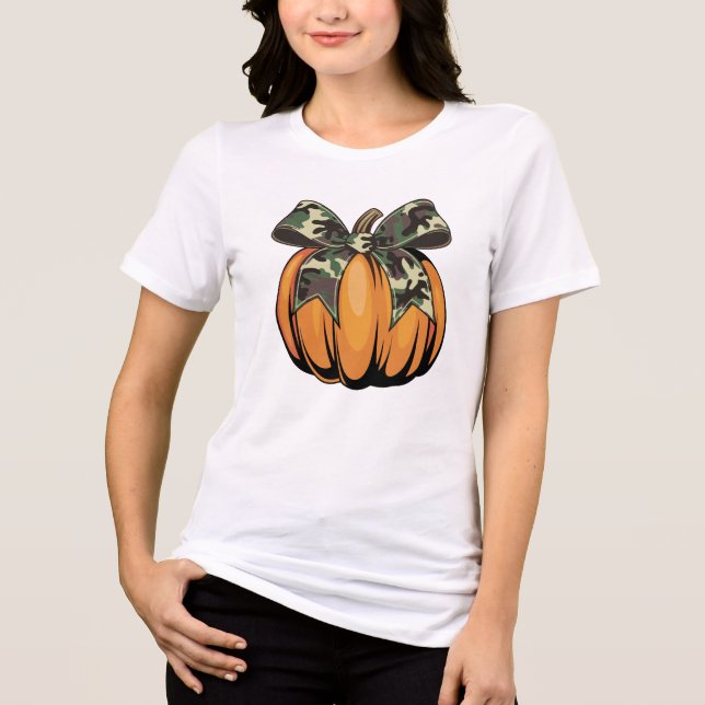 Camiseta Orange Pumpkin with Camouflage Bow Autumn Hallowee (Frente)
