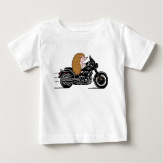 Camiseta Orelha-branca andando de motocicleta