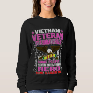 Camiseta Orgulho da neta militar veterana do Vietnã G