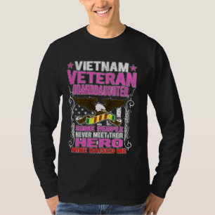 Camiseta Orgulho da neta militar veterana do Vietnã G