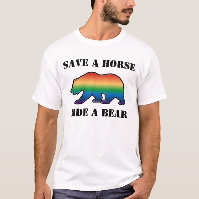 Camiseta Orgulho de gay Urso Salva Um Urso De Cavalo (Frente)