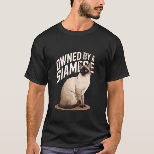 Camiseta Orgulho De Propriedade De Um Gato Siames (Frente)