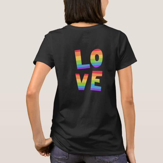 Camiseta Orgulho gay LGBT bandeira arco-íris Love is Love L (Verso)