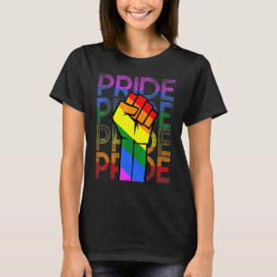 Camiseta Orgulho gay resiste ao punho inicial do arco-íris