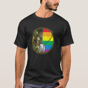 Camiseta Orgulho Militar LGBTQ Camuflado & Suporte de Placa
