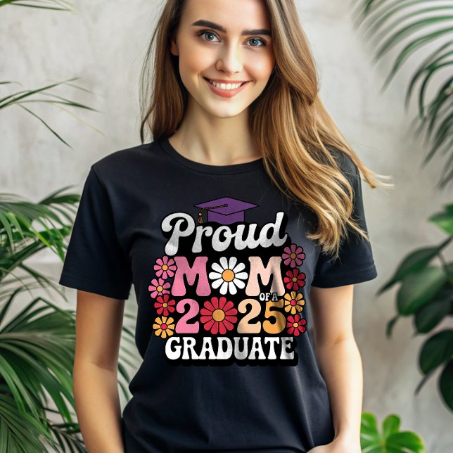 Camiseta Orgulhosa Mãe de um Formando Floral Boho 2025 (Criador carregado)