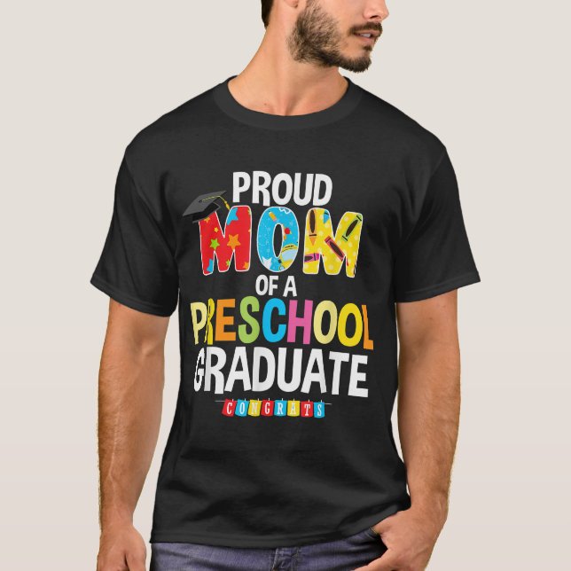Camiseta Orgulhosa Mãe De Um Presente De Graduação De Forma (Frente)