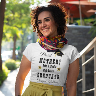 Camiseta Orgulhosa Mãe do Nome do Formando Graduação e
