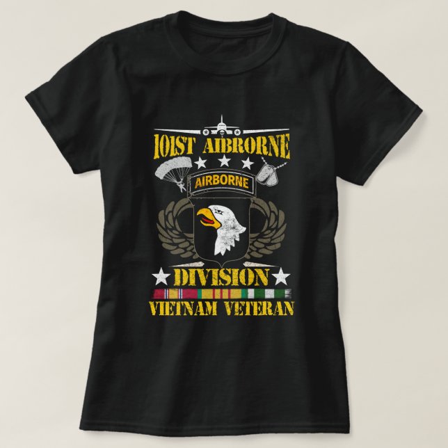 Camiseta Orgulhosa Mulher De Um Veterano Do Vietnã| Orgulho (Frente do Design)