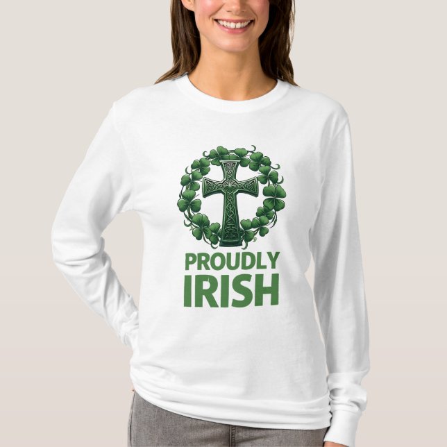 Camiseta Orgulhosamente Irlandês - Design de Cruz Celta de  (Frente)