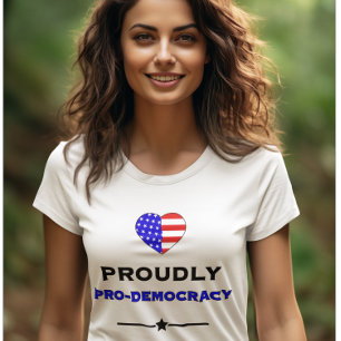 Camiseta Orgulhosamente Pro-Democracia