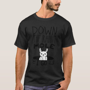 Camiseta ORIGINAL No Buraco Do Coelho Eu Fico Engraçado Cut