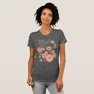 Camiseta Ornamento floral do pavão do vôo do jardim do