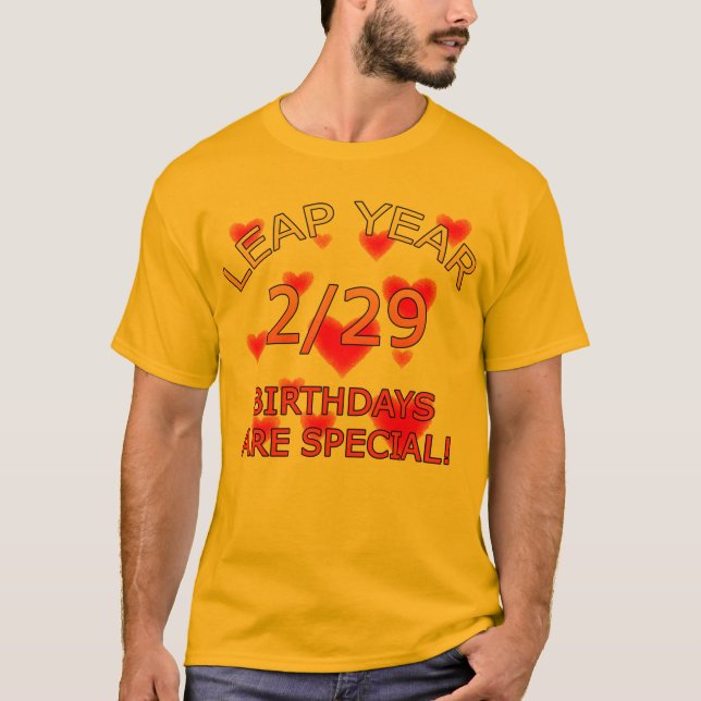 Camiseta Os aniversários do ano de pulo são especiais! (Frente)