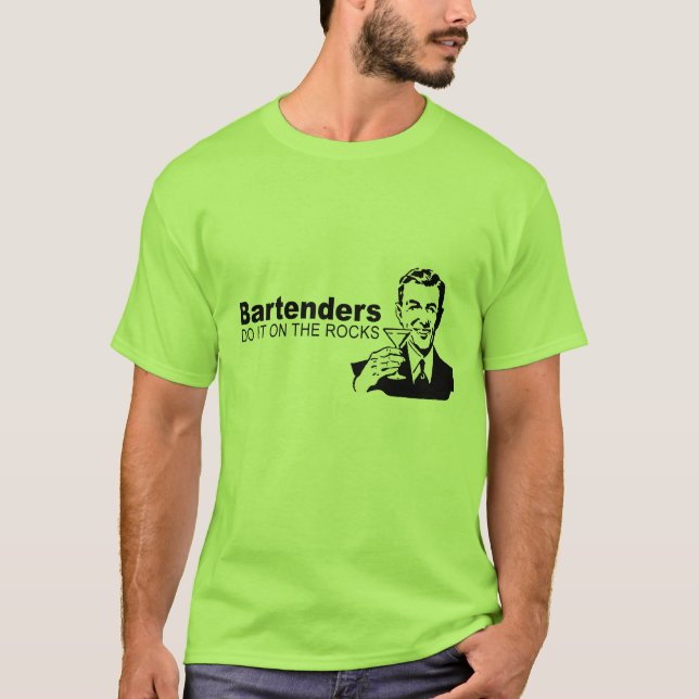 Camiseta Os barman fazem-no nas rochas (Frente)
