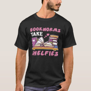 Camiseta Os Bookworms Tomam as Prateleiras Nerd do Livro Le