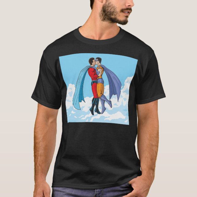 Camiseta Os dois super-heróis do SlipperyJoe beijando o car (Frente)