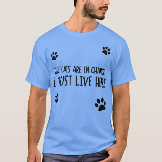 Camiseta Os Gatos Estão A Carregar