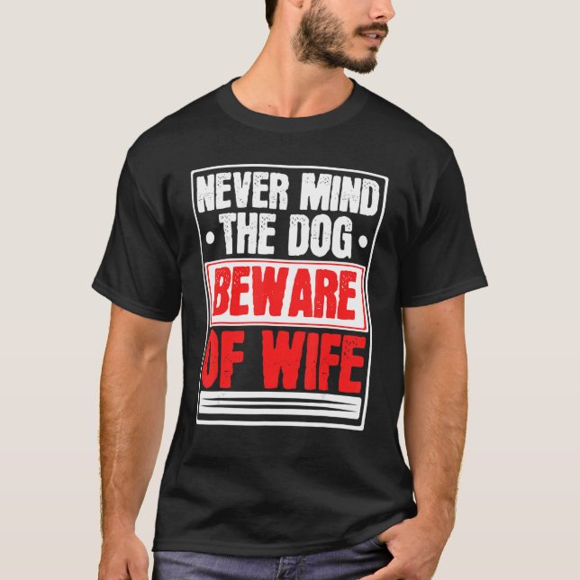 Camiseta Os Homens Nunca Se Importam Com A Atenção Dos Cach (Frente)