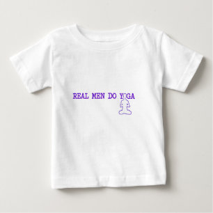 Camiseta os homens reais fazem a ioga