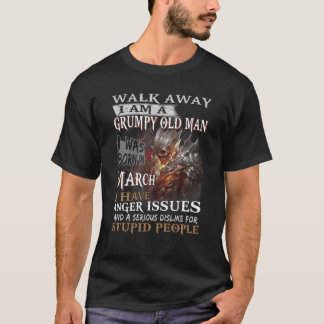 Camiseta Os Homens Saem-Se De Um Velho Engraçado Que Eu Est