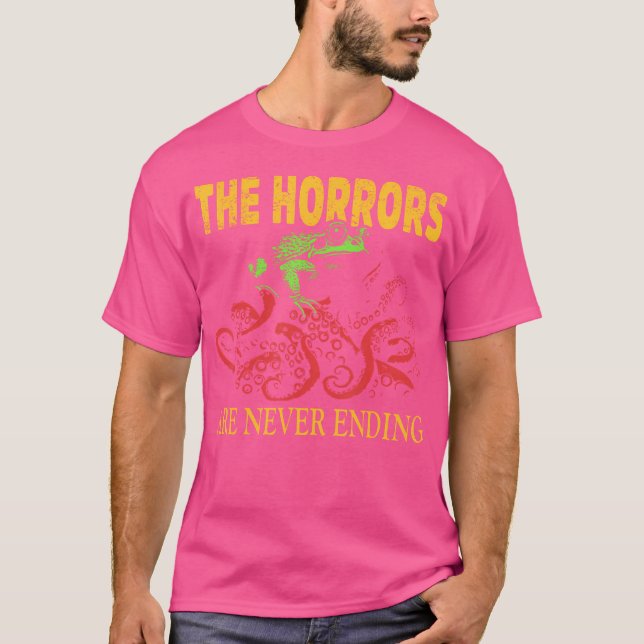Camiseta Os Horrores Nunca Acabam Com O Sapo (Frente)