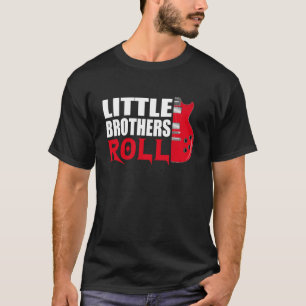 Camiseta Os Irmãos Pequenos Cortam O Irmão Mais Novo
