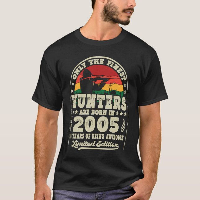 Camiseta Os Melhores Caçadores Estão A Nascer Em 2005, Caça (Frente)