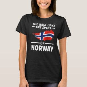 Camiseta Os Melhores Dias São Gastos Na Noruega