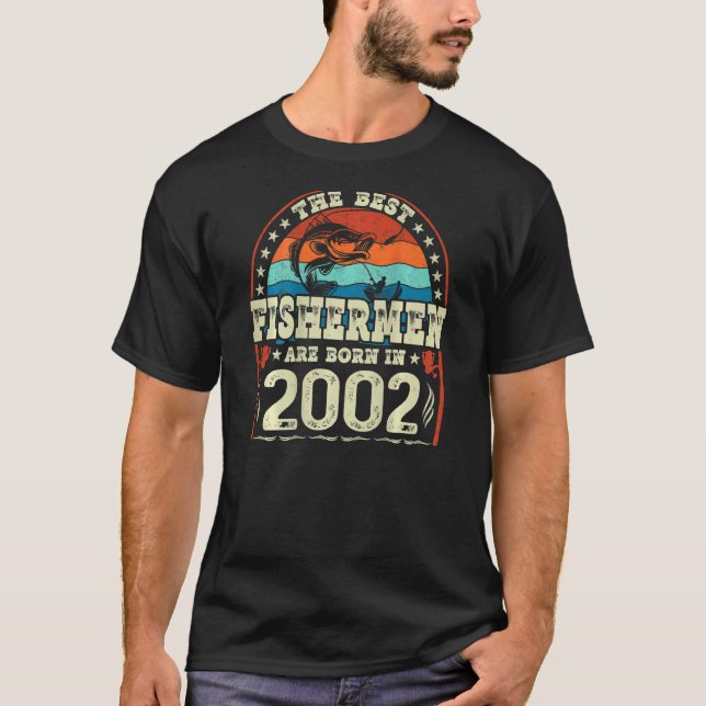 Camiseta Os Melhores Pescadores Estão A Nascer Em 2002 (Frente)