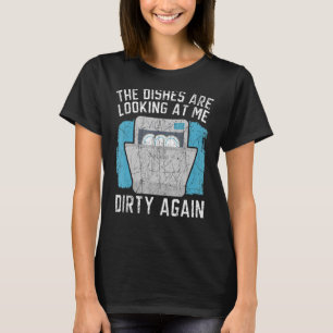 Camiseta Os Pratos Estão Olhando Para Mim Lavando Prata