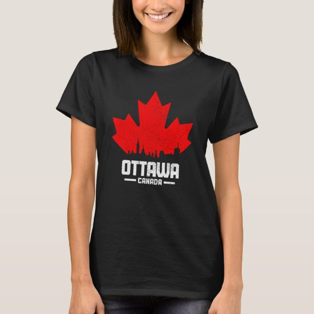 Camiseta Ottawa Quebec Canada Maple Leaf Canadian Flag Skyl (Frente)