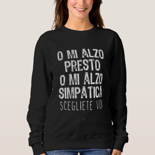 Camiseta Ou Eu Levanto Cedo Ou Levanto Uma Bela Ironia (Frente)