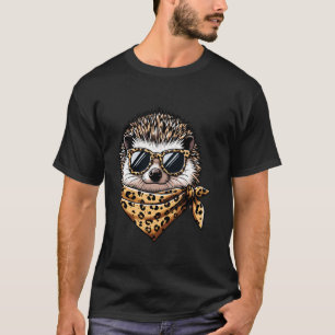 Camiseta ouriço usando cachecol de leopardo animal usando ó