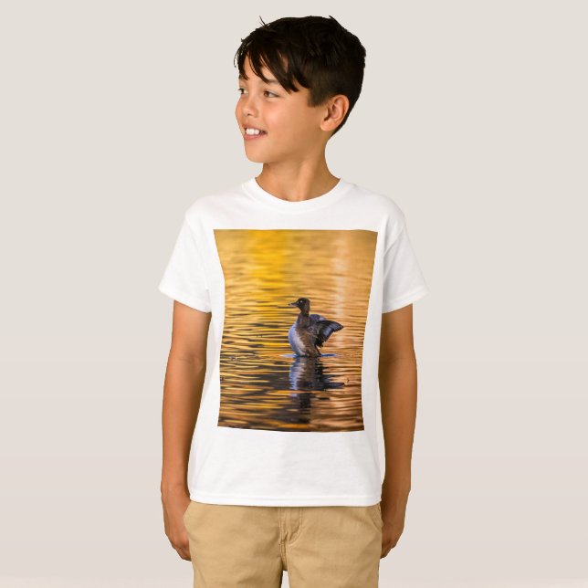 Camiseta Ouro de um lago ouro (Frente Completa)